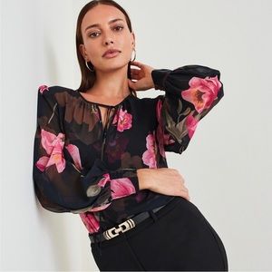 White House Black Market WHBM Poppy-Print Blouse size XS